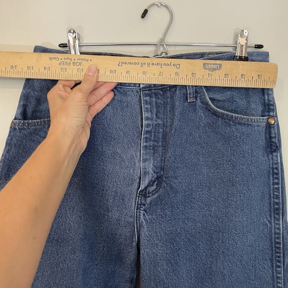 Wrangler Jeans Mens 33x34 Cowboy Cut Original Fit Med Wash Blue Denim 13MWZ READ - Picture 3 of 8
